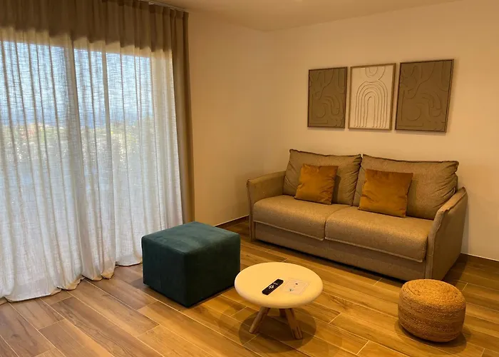 Aparthotel L'altra Storia 3*