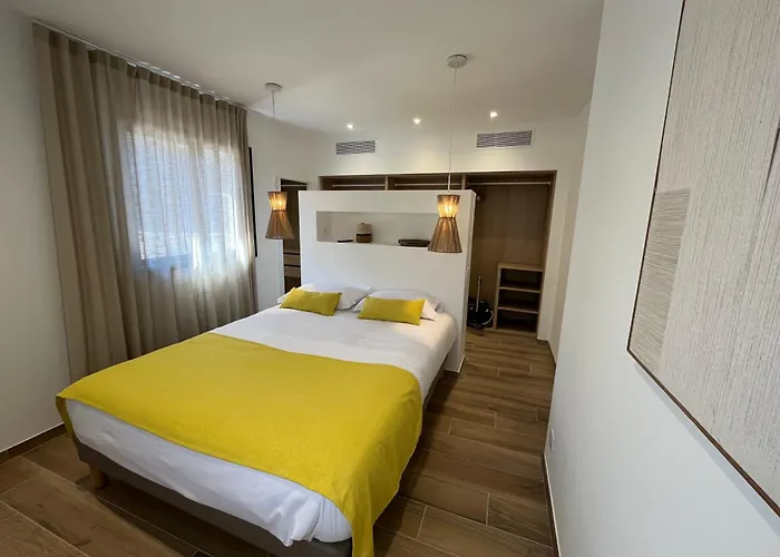 Aparthotel L'altra Storia 3*